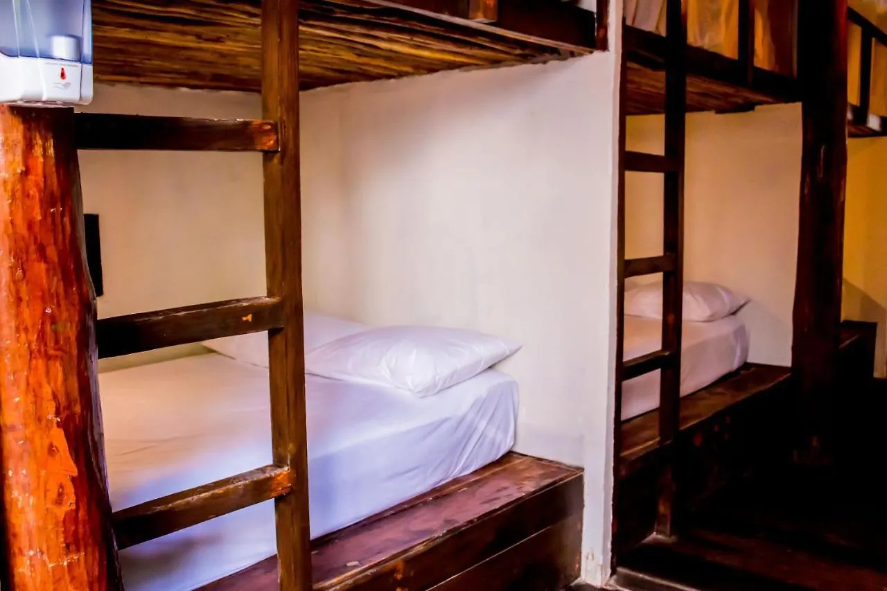 Oostel Smart Hostel - Tulum Playa 2*,