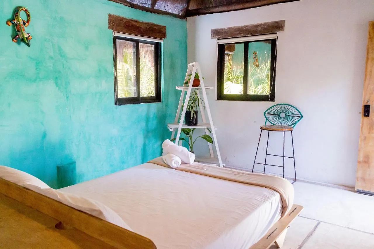 Oostel Smart Hostel - Tulum Playa