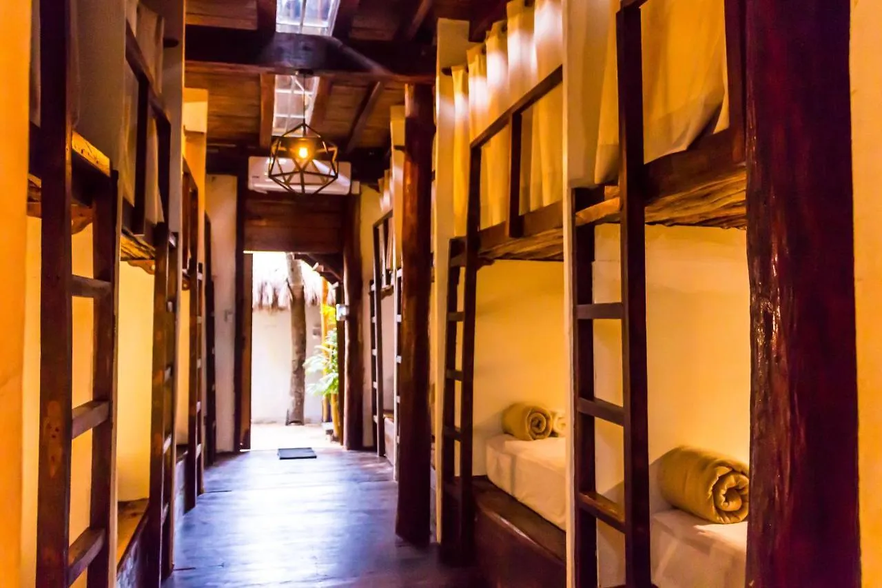 Bed & Breakfast Oostel Smart Hostel - Tulum Playa