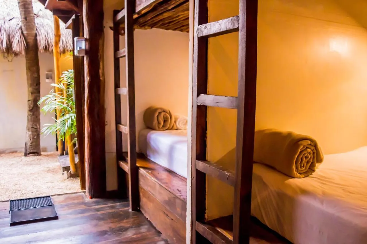 Bed & Breakfast Oostel Smart Hostel - Tulum Playa